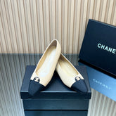 CHANEL 25S BALLET FLATS LOGO IN BEIGE CALFSKIN AND BLACK CANVAS GOLD HARDWARE