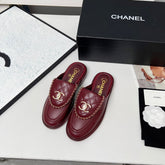 CHANEL 25S MULES WITH CHAIN DETAIL IN BURGUNDY CALFSKIN GOLD HARDWARE