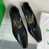 SHARP CHAIN PUMP 6 CM IN BLACK CALFSKIN