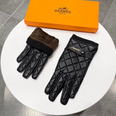 GLOVES IN BLACK LAMBSKIN AND WOOL LINING 109612