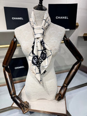 CHANEL 25S SCARF 90 IN CASHMERE SILK 737219