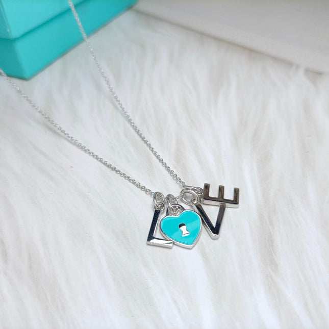 LOVE TEXT PEDANT NECKLACE