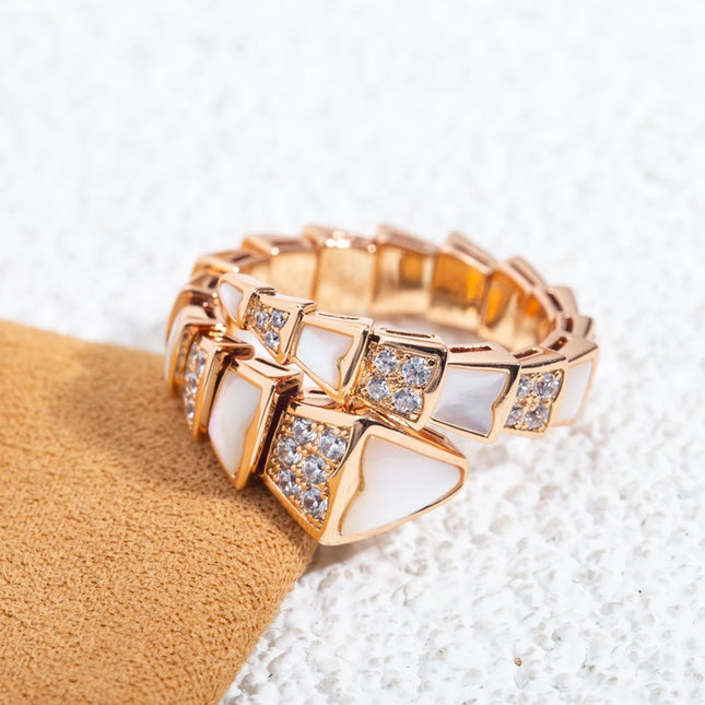 SERPENTI RING PINK GOLD DIAMOND MOP