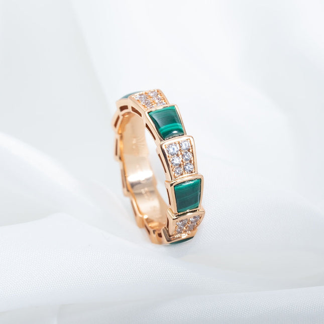 SERPENTI RING PINK GOLD MALACHITE DIAMOND PAVED 4MM