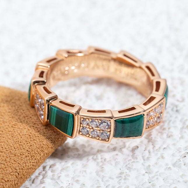 SERPENTI RING PINK GOLD MALACHITE DIAMOND PAVED 4MM