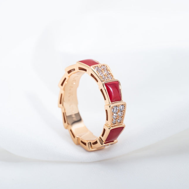 SERPENTI RING PINK GOLD CARNELIAN DIAMOND PAVED 4MM