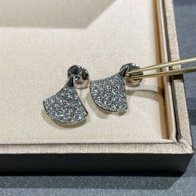 DREAM STUD EARRINGS DIAMOND