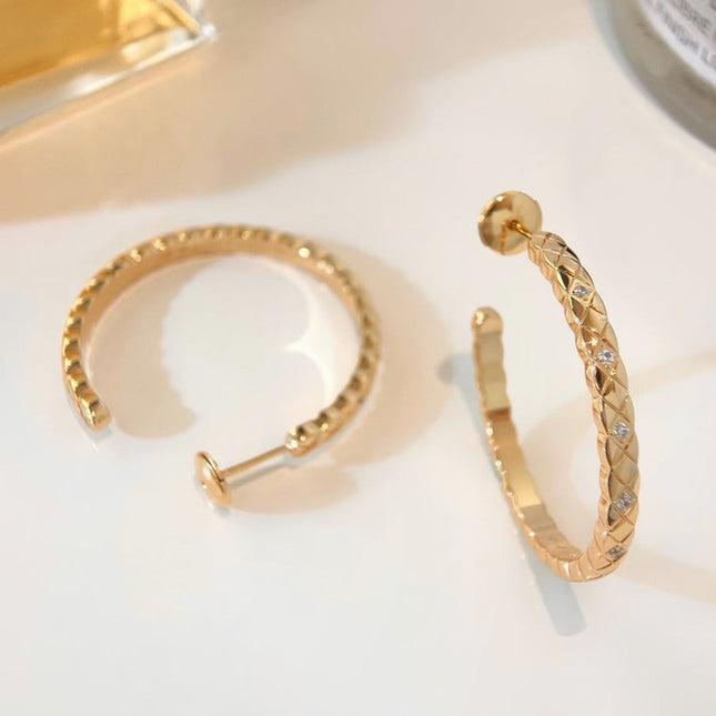 CRUSH DIAMOND HOOP EARRINGS