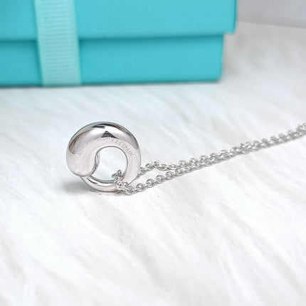 SNAIL PEDANT SILVER NECKLACE