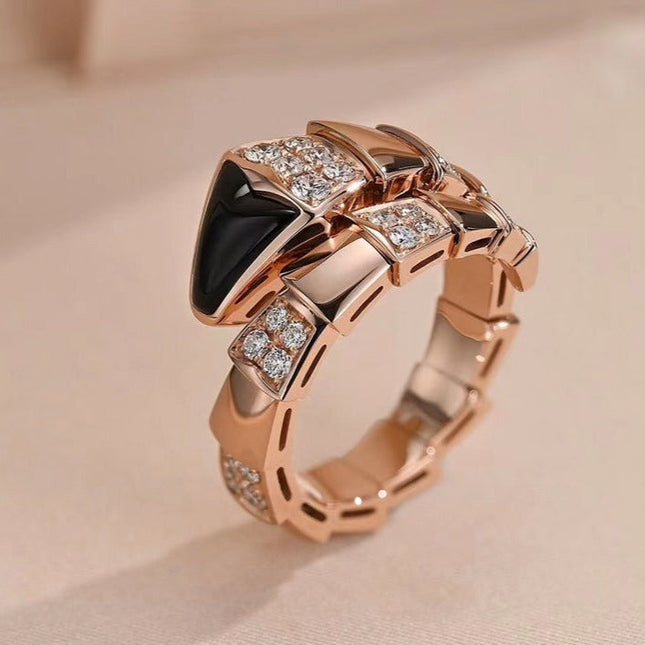 SERPENTI RING PINK GOLD DIAMOND ONYX