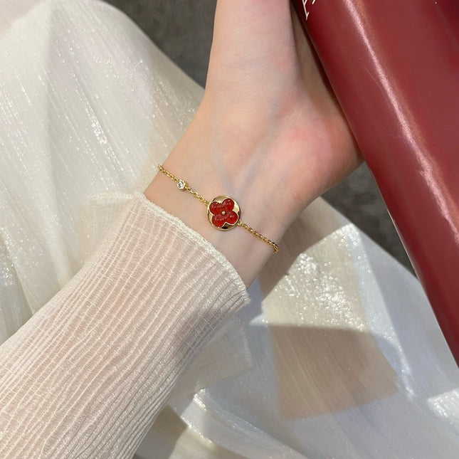 SUN PEDANT CARNELIAN BRACELET