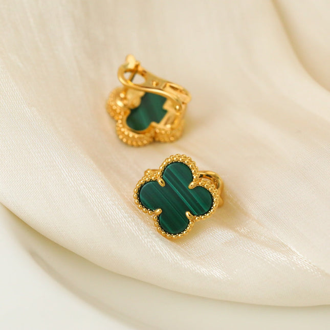 CLOVER MEDIUM GOLD MALACHITE STUD EARRINGS