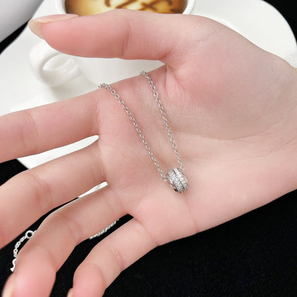 POSSEISSION DIAMOND NECKLACE