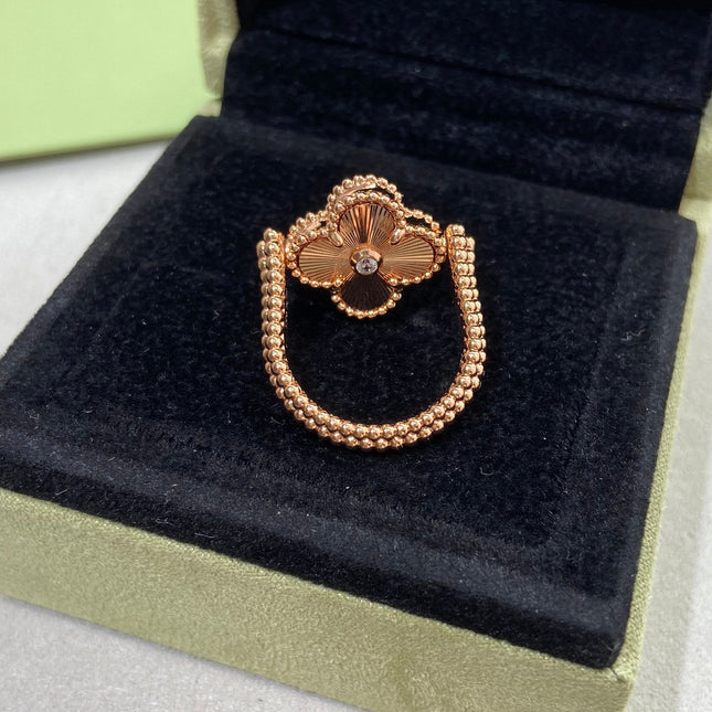 CLOVER RIVERSIBLE PINK GOLD RING