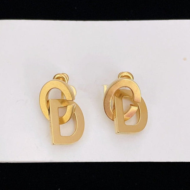 CD DROP GOLD EARRINGS