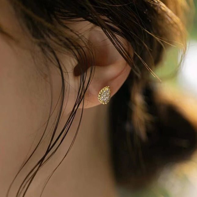 BOHEME DIAMOND STUD EARRINGS