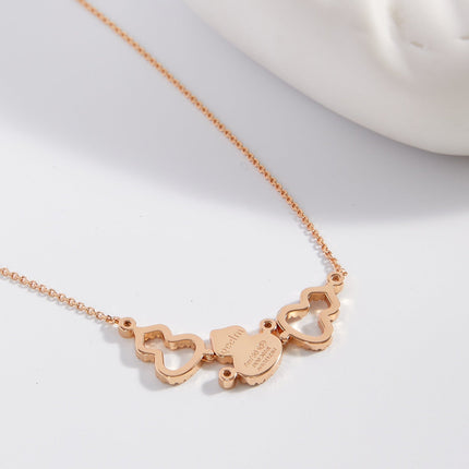 WULU 3 MOTIF DIAMOND PINK GOLD NECKLACE