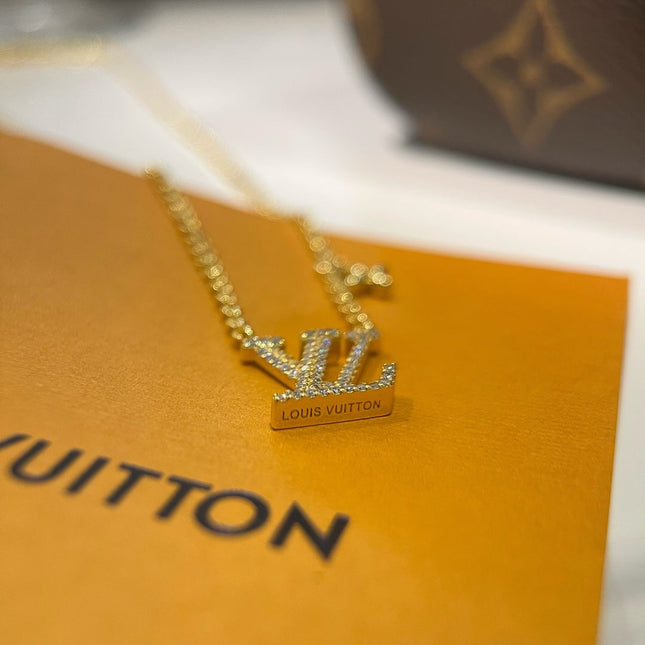 LV LOGO PENDANT DIAMOND GOLD NECKLACE