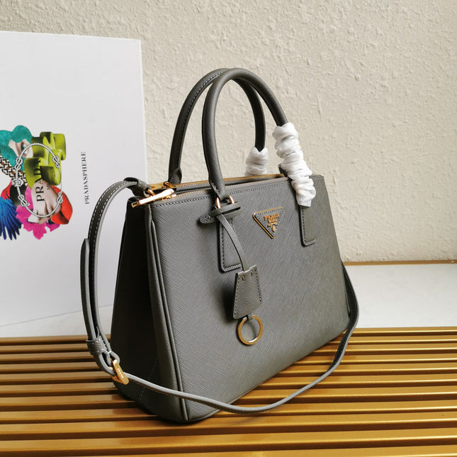 MEDIUM GALLERIA 28 GREY SAFFIANO LEATHER