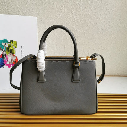 MEDIUM GALLERIA 28 GREY SAFFIANO LEATHER