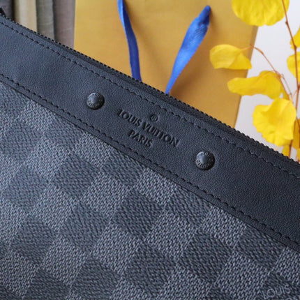 POCHETTE TO GO 30 DAMIER CANVAS