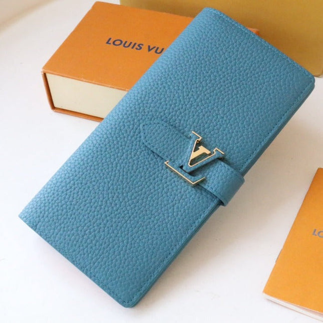 VERTICAL WALLET CAPUCINES CLOUD BLUE