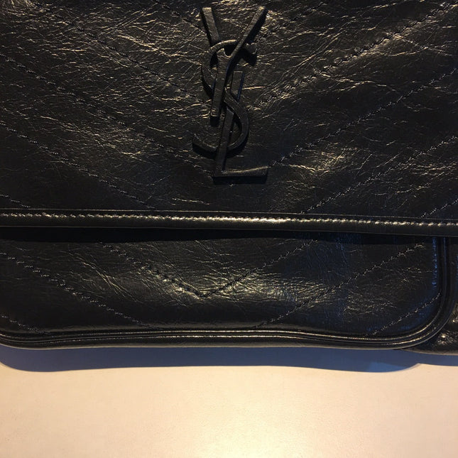 MEDIUM NIKI 27 IN BLACK CALFSKIN CHAIN BAG