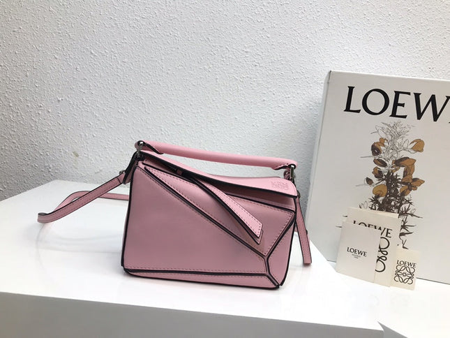 LOE MINI 18 PUZZLE BAG IN BRIGHT PINK CALFSKIN