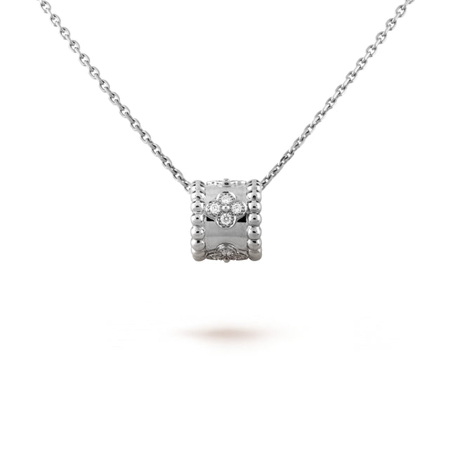 PERLEE PEDANT SIVLER DIAMOND NECKLACE