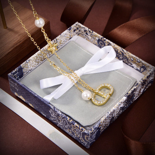 CD STAR PEDANT GOLD DIAMOND NECKLACE