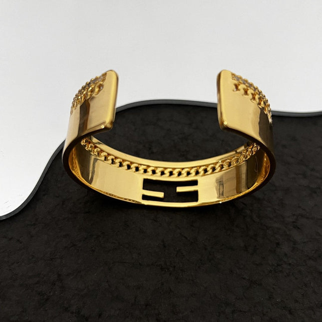 F BRACELET GOLD DIAMOND CUFF