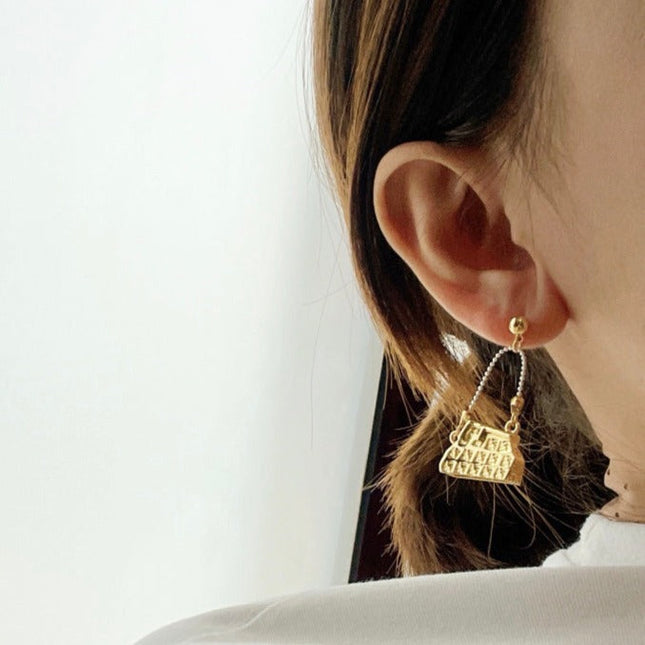 FF BAG GOLD EARRINGS