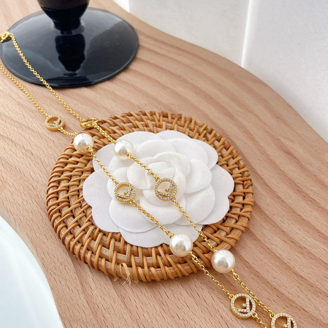 FF 6 MOTIF PEARL GOLD DIAMOND NECKLACE