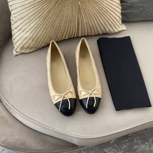 BALLET FLATS BEIGE BLACK QUILTED LAMBSKIN