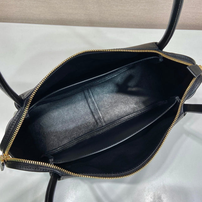 PRA 28 LARGE BLACK CALFSKIN HANDBAG