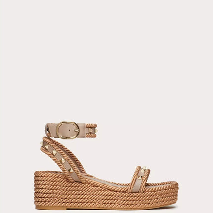 rockstud flatform sandal beige calfskin 45mm