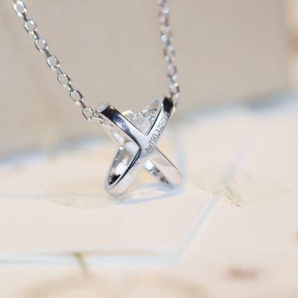 JEUX DE DIAMOND NECKLACE