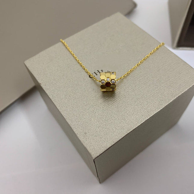 BEE LOVE DIAMOND NECKLACE