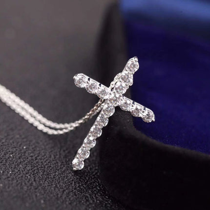 MOISSANITE STONE CROSS PENDANT NECKLACE SIMULATED DIAMOND CROSS CHOKER