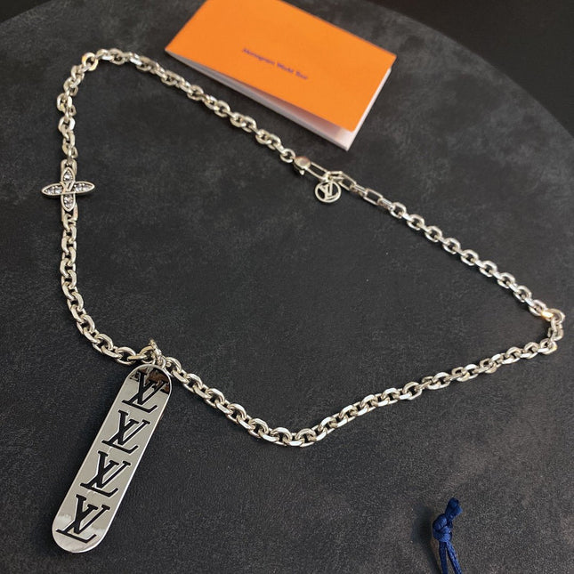 LV PENDANT SILVER SKATEBOARD