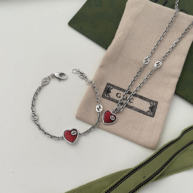 GG HEARTS STERLING SILVER RED ENAMEL PENDANT NECKLACE