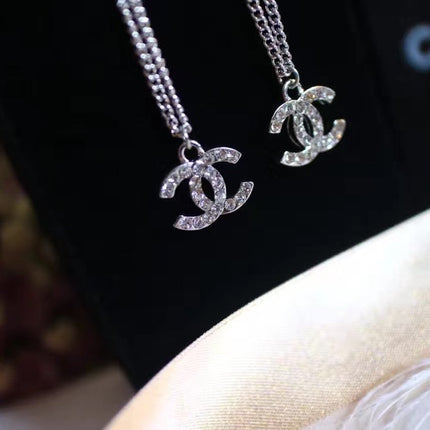 DOUBLE C SILVER NECKLACE