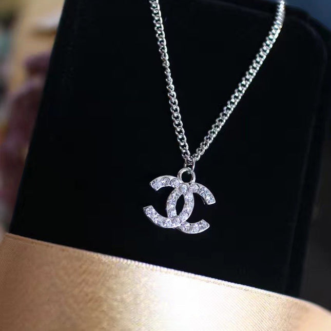 DOUBLE C SILVER NECKLACE