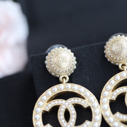 DOUBLE C PEARL GOLD EARRINGS