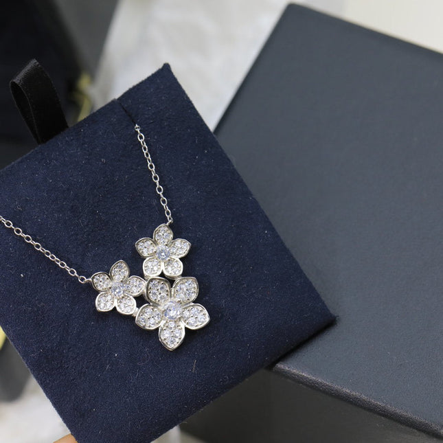 WILD FLOWER SILVER DIAMOND CLUSTER NECKLACE