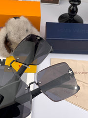 SQUARE SUNGLASSES L5970 IN BLACK ACETATE