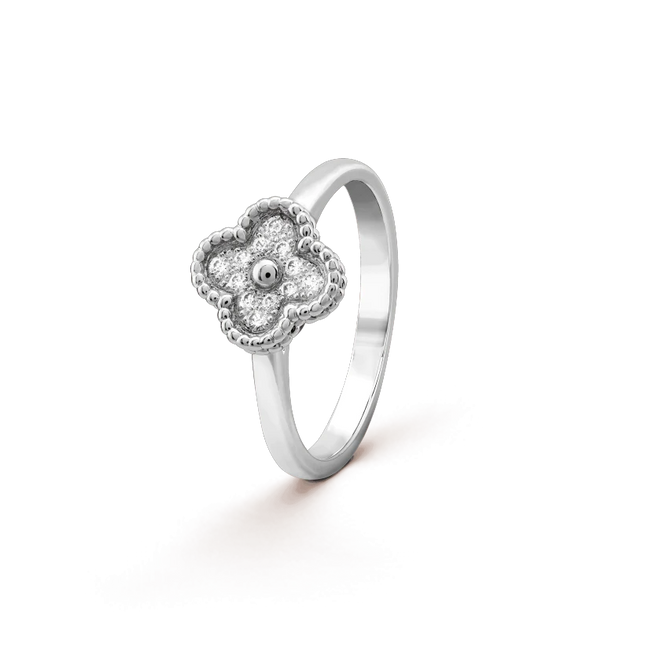 CLOVER DIAMOND RING