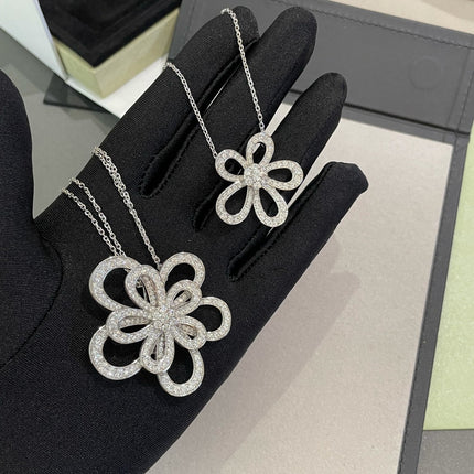 DOUBLE LACE FLOWER SILVER PENDANT DIAMOND NECKLACE