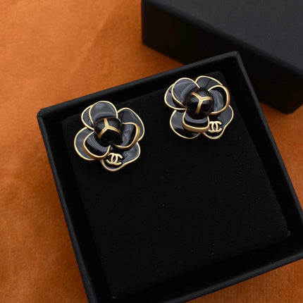 DOUBLE C NEW CAMELLIA GOLD EARRINGS